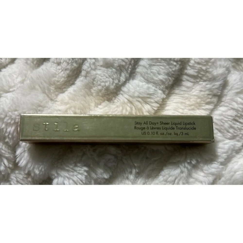 Stila stay all